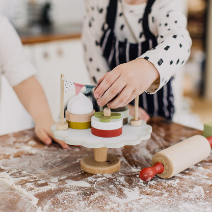 Drewniana patera z ciastkami, układanka, klocki dla dzieci, gotowanie Micki