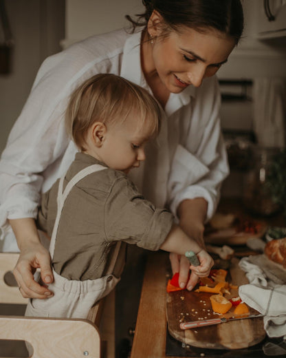 Kitchen helper i biurko w jednym